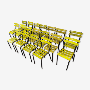 18 chaises bistrot métal jaunes