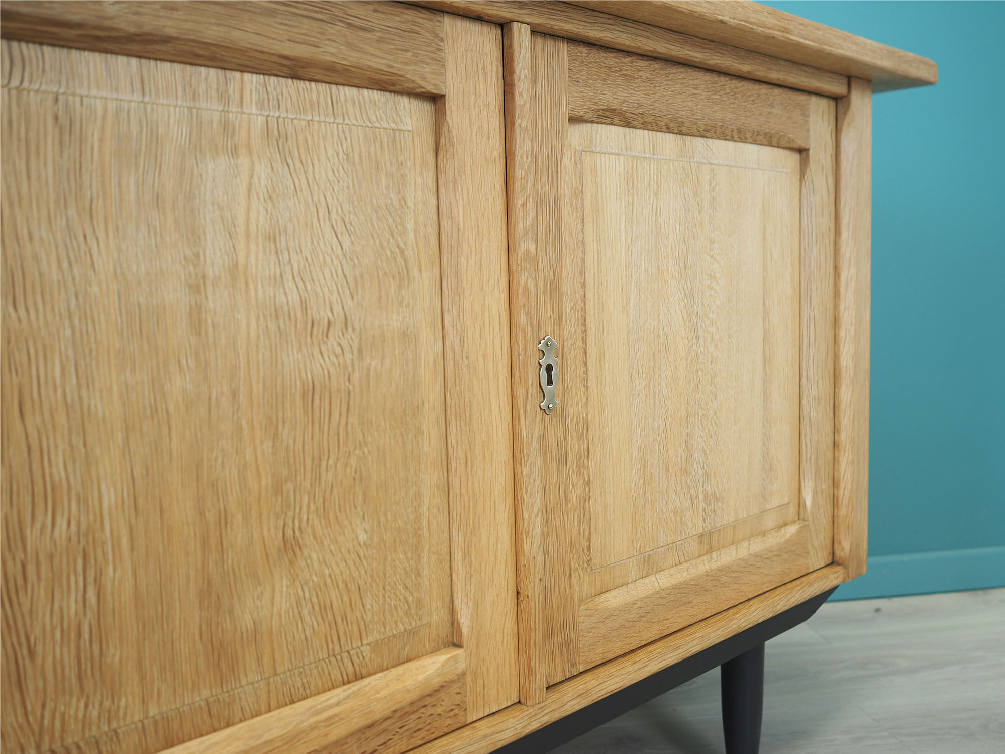 Sideboard in oak, 60s, Danish design, production: Denmark