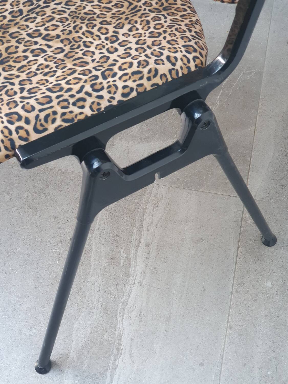 Chaise DSC 106 de Piretti éd Castelli