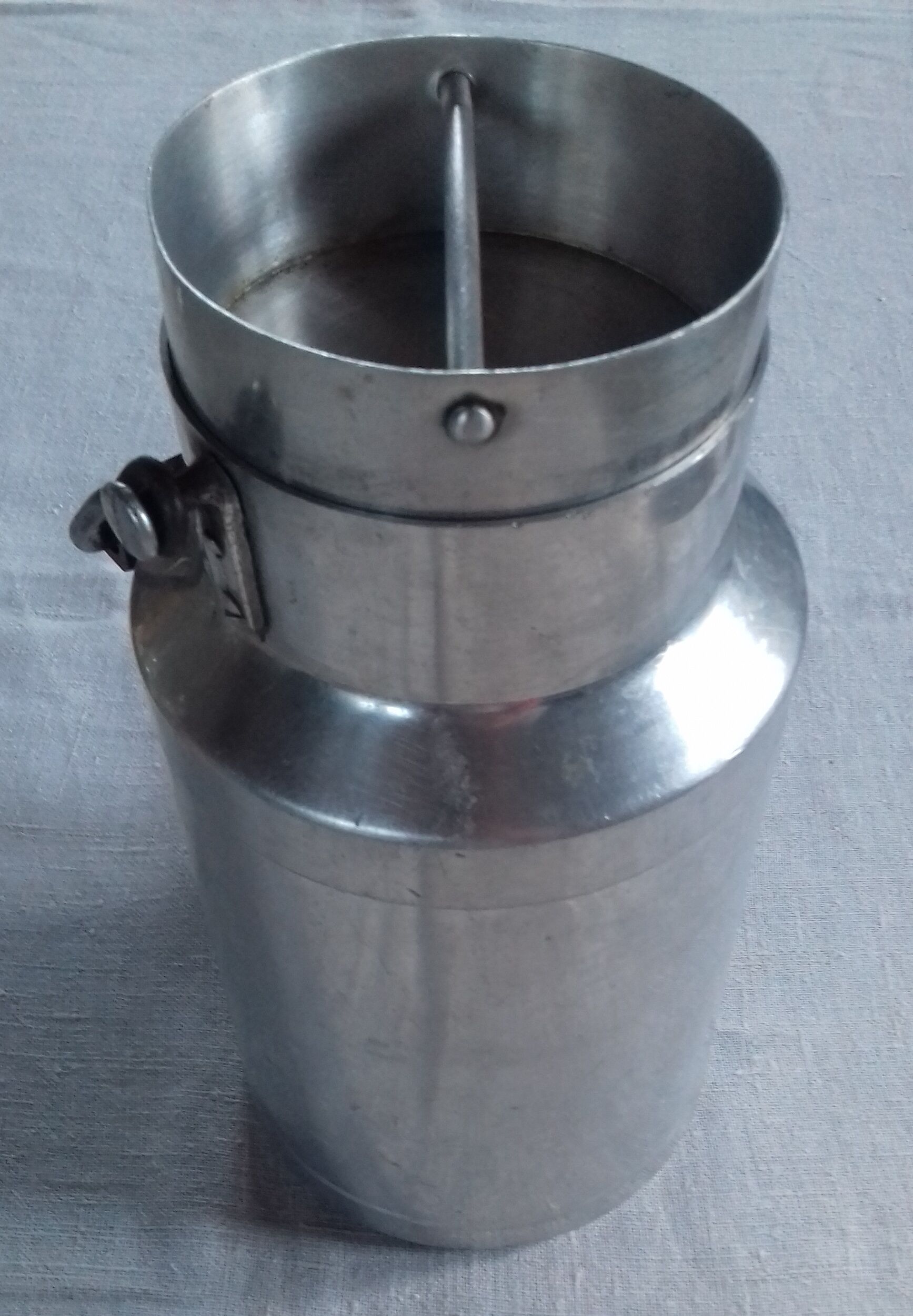 Milk pot from the 50, capacity 2liters