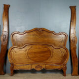 Louis XV bed in blond walnut around 1880-1900