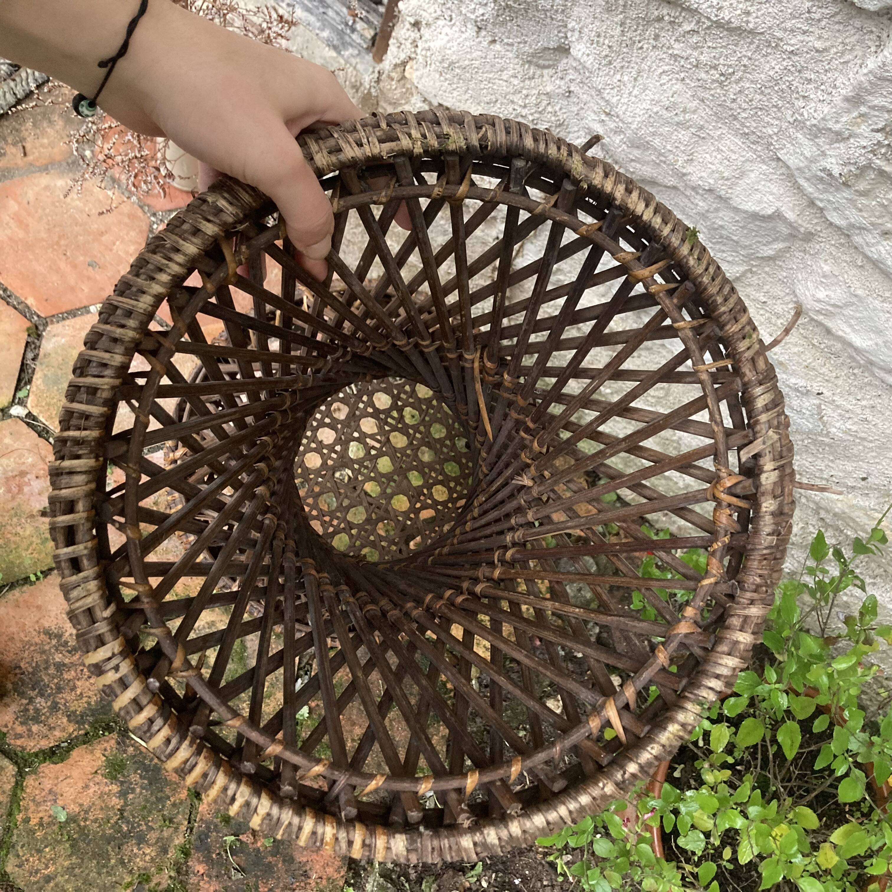 Vintage cane diabolo stool