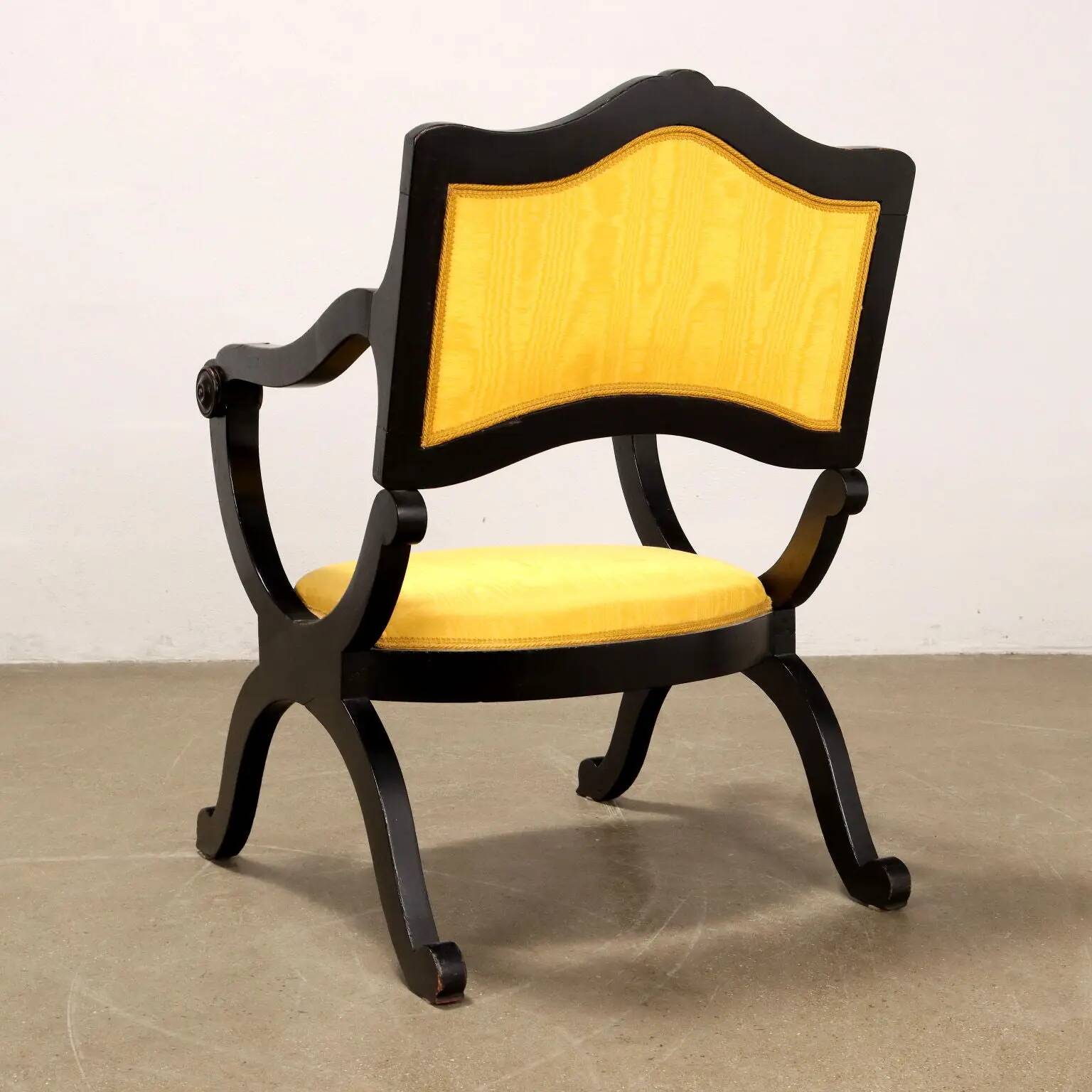 Antique armchair convertible into a prie-dieu in wood from the 19th-20th century.