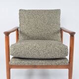 Fauteuils modèle HOM24 café chinés