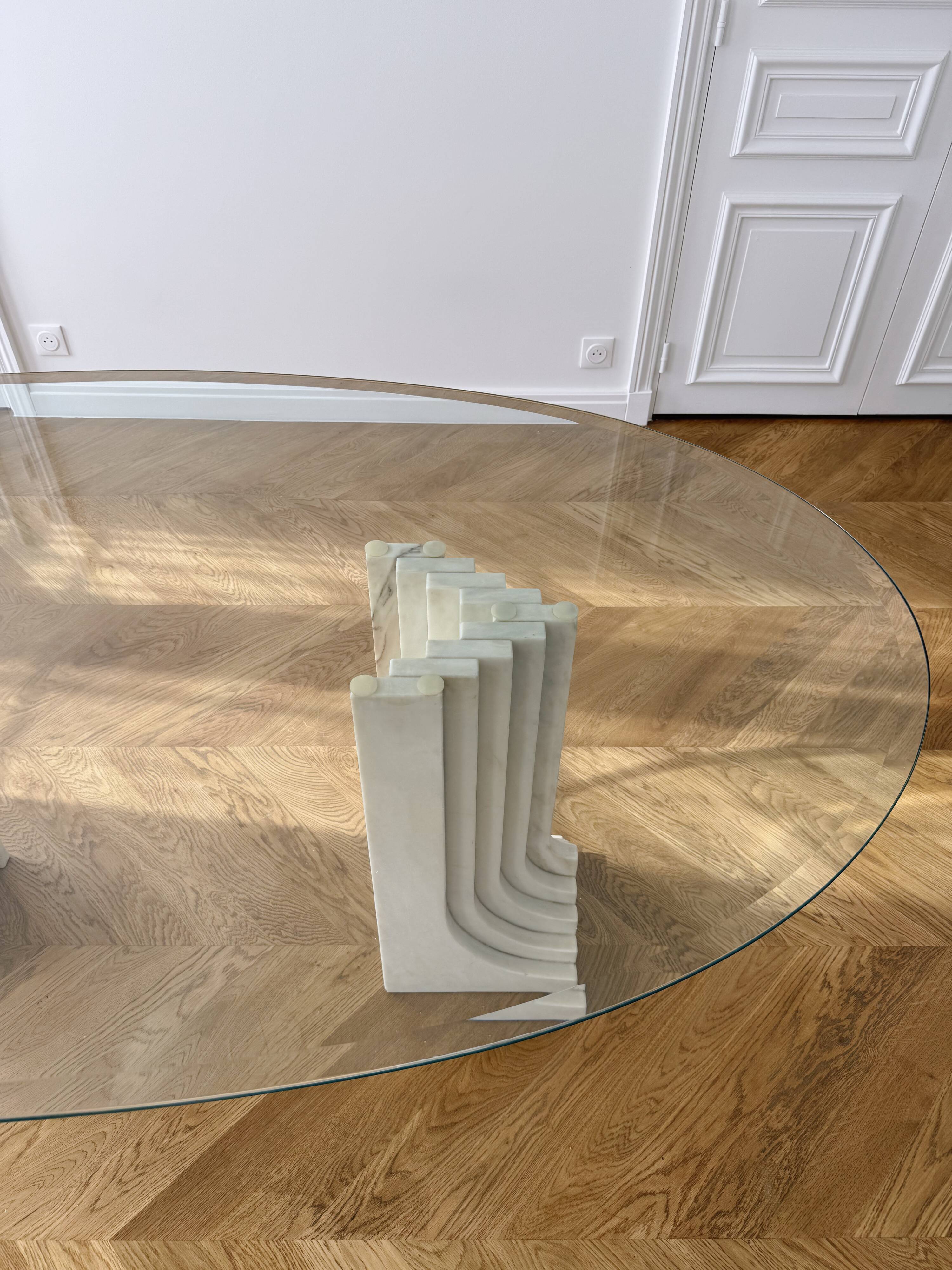White marble dining table, Samo by Carlo Scarpa, Italy, 1970s