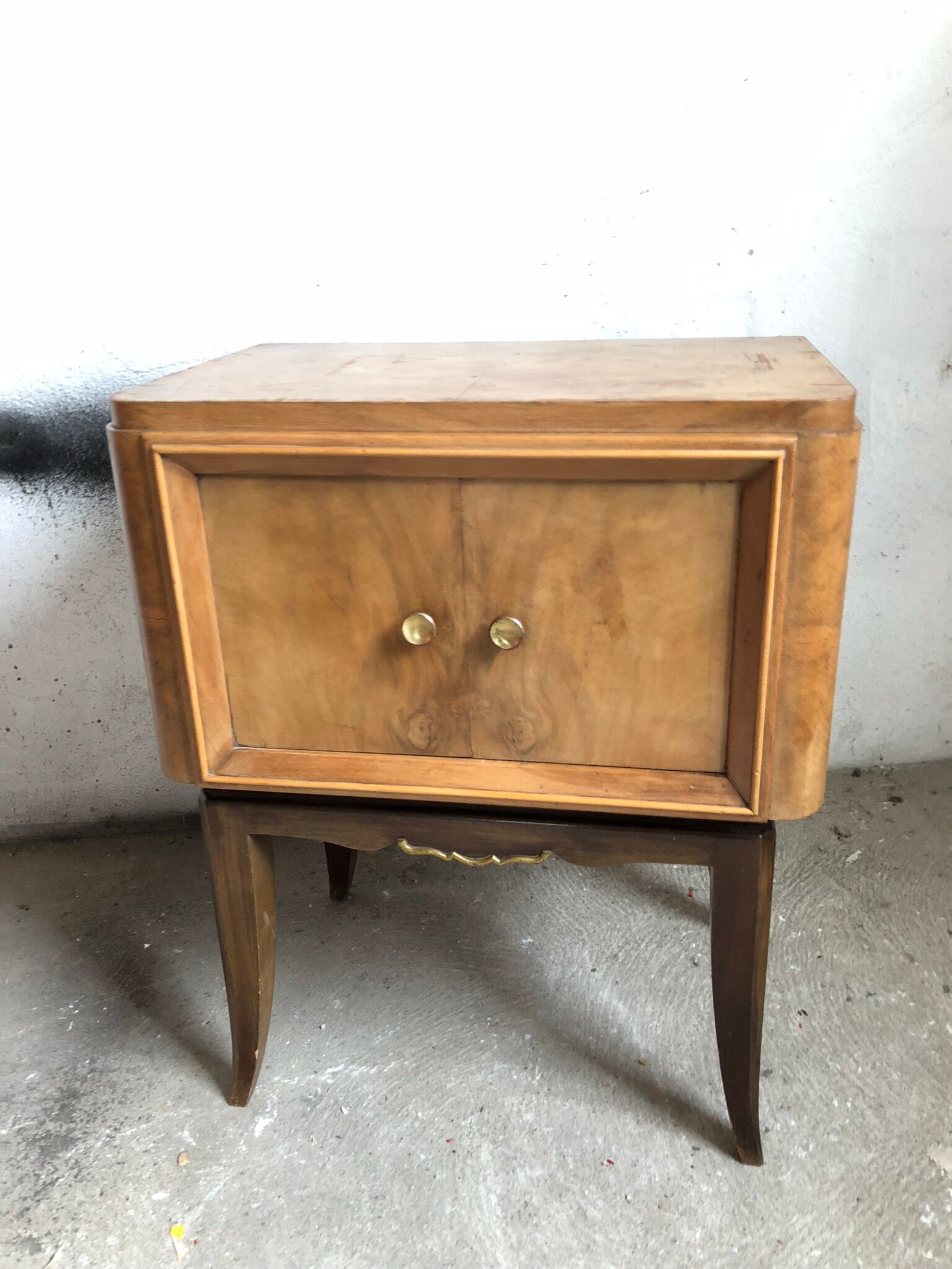 Art deco bedside