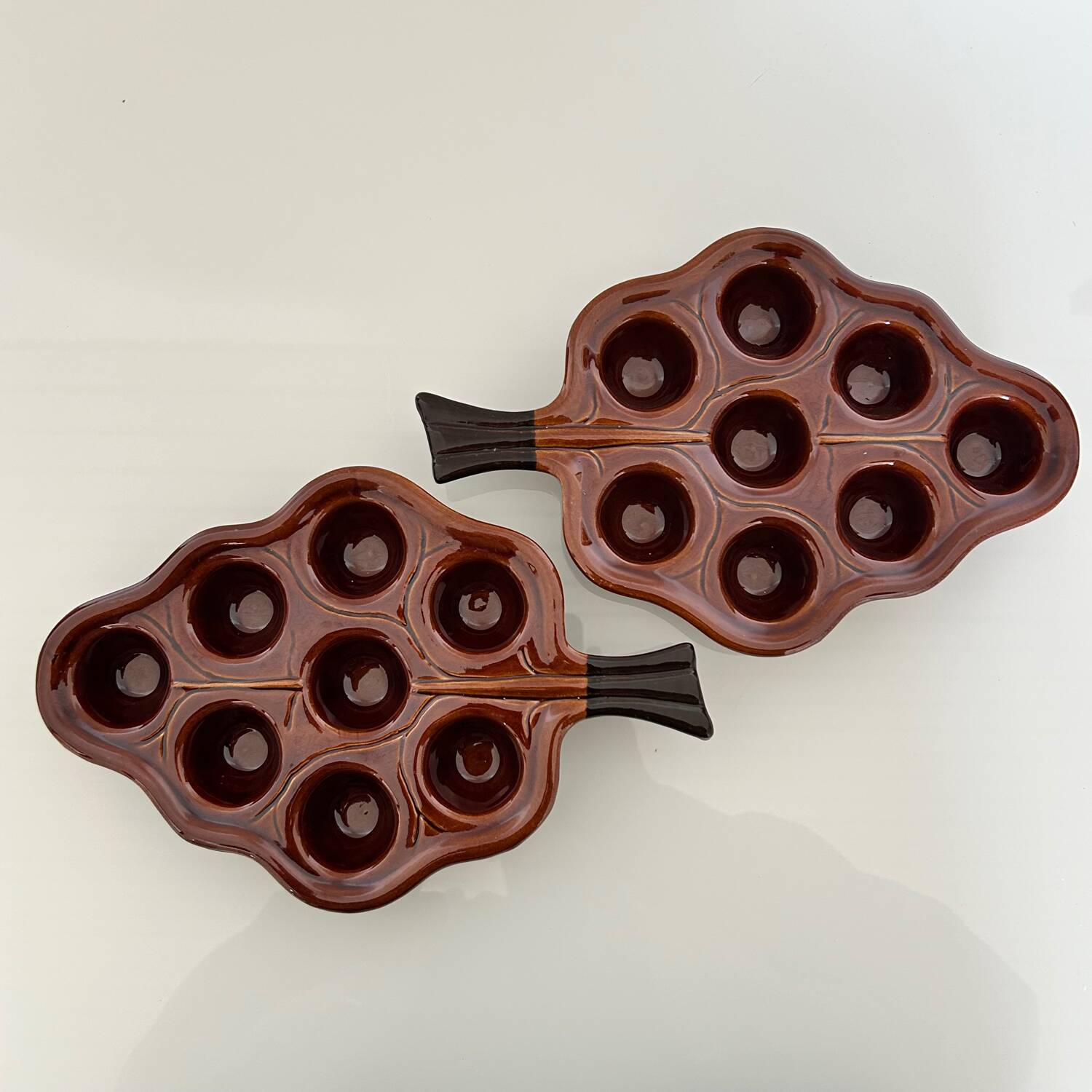 Paire de plats à olives