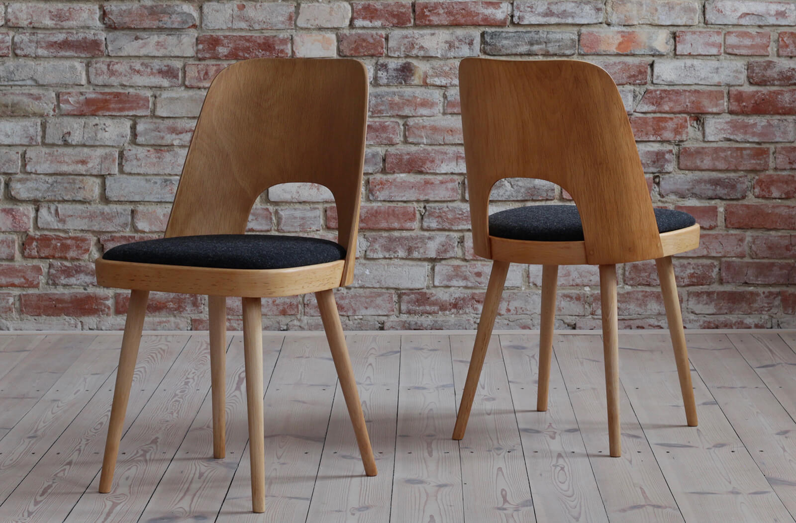 Set of 4 Dining Chairs by Oswald Haerdtl, Reupholstered, Midcentury