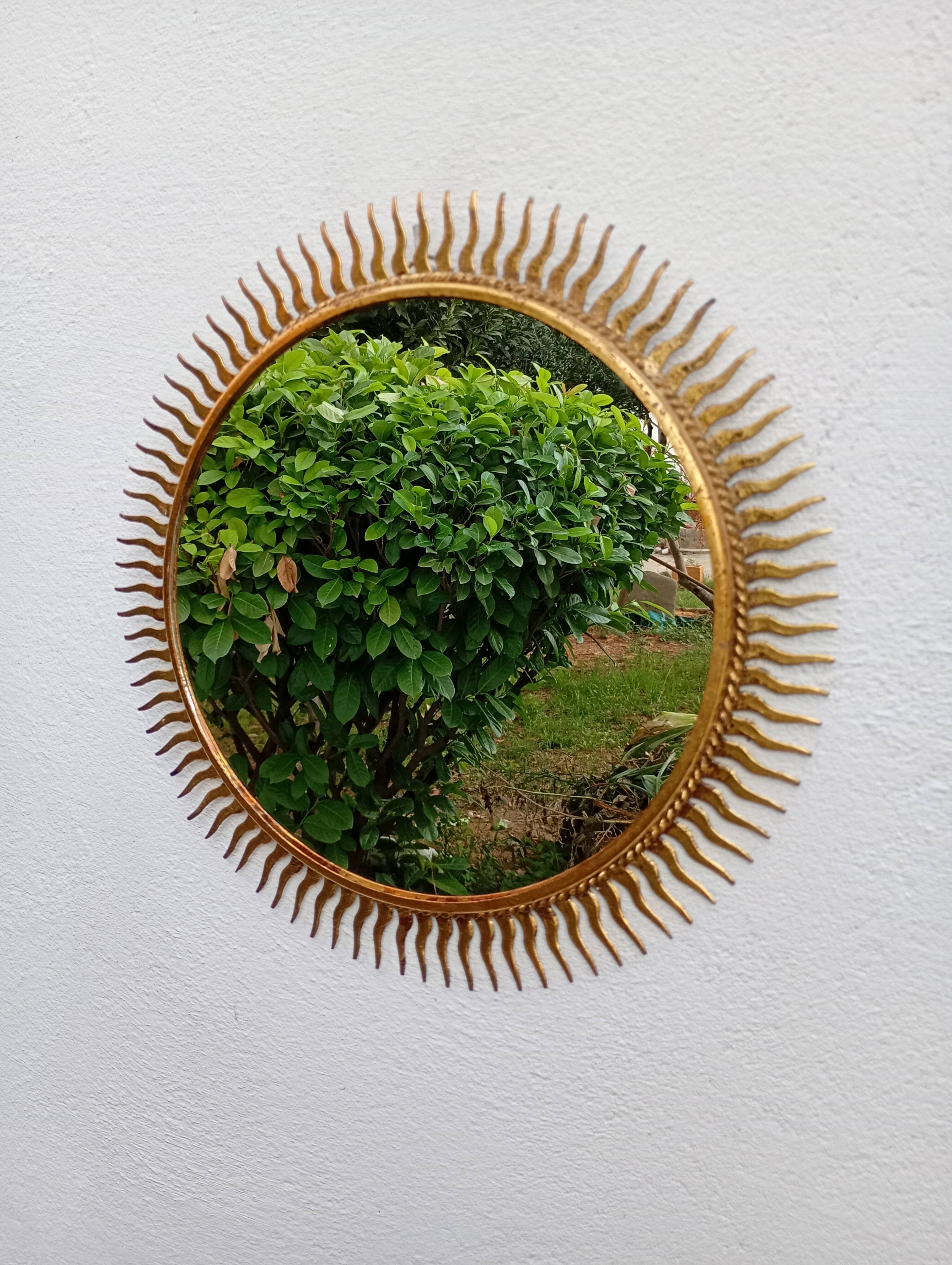 Miroir soleil vintage doré en métal – style années 60/70