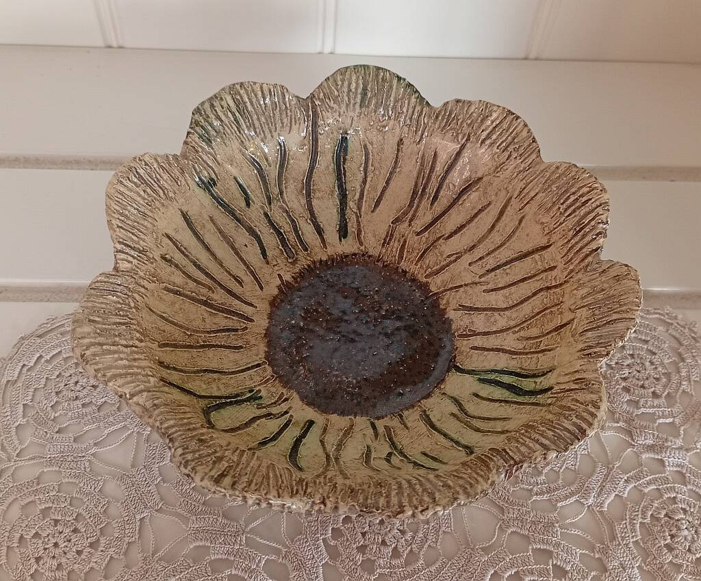 Vintage signed studio pottery flower shaped bowl