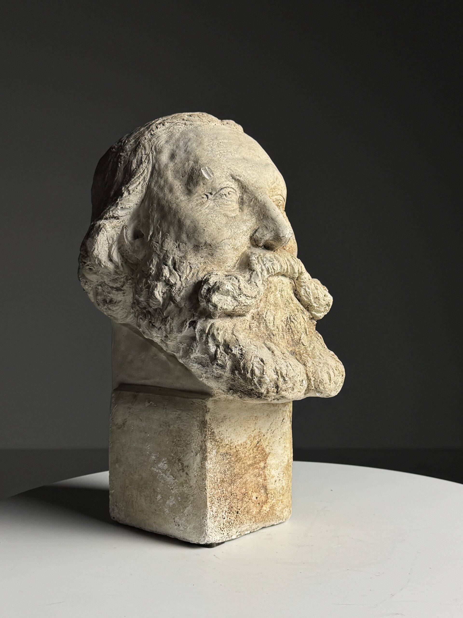 Plaster bust classic head