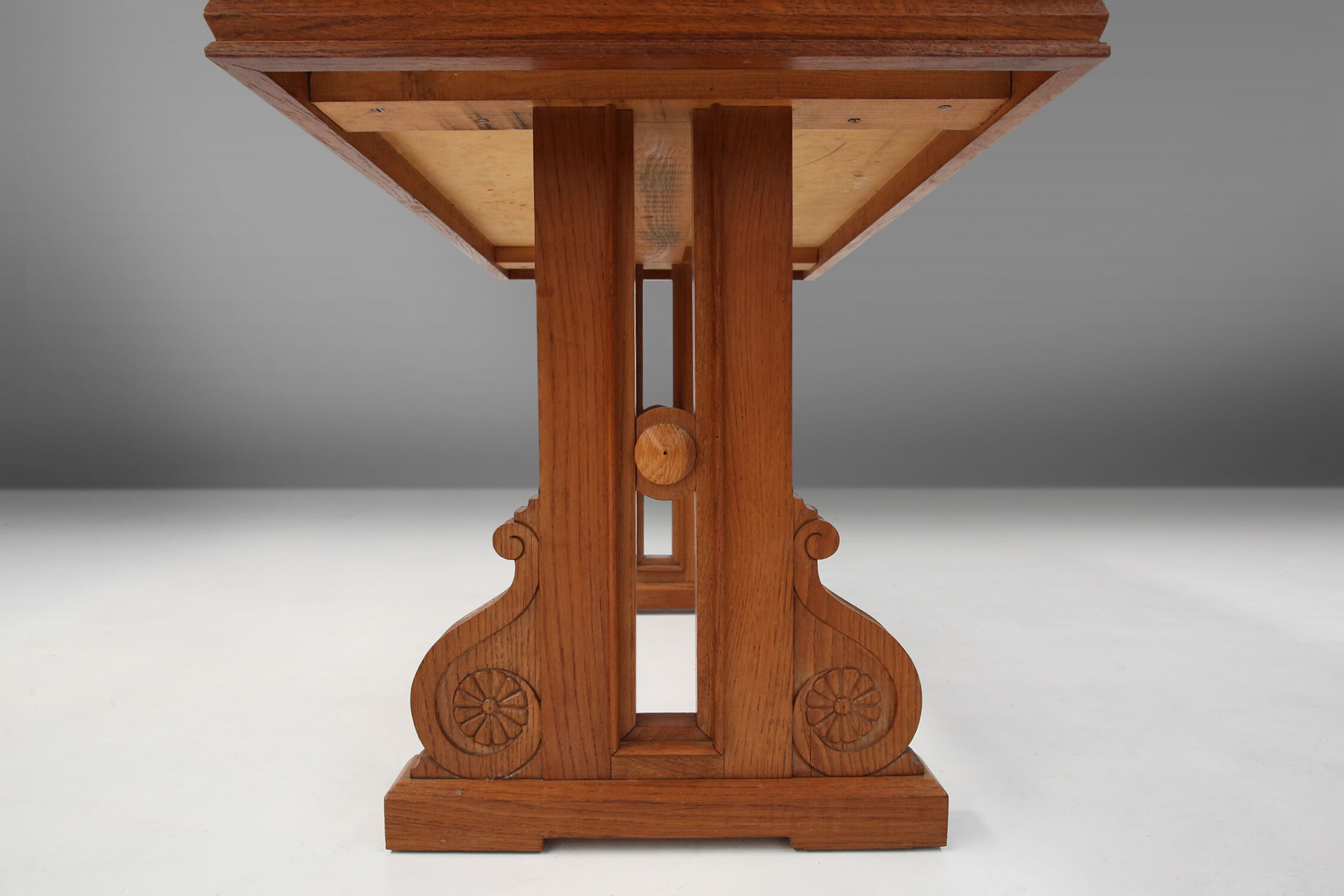 Art Deco coffee table in oak 1940's