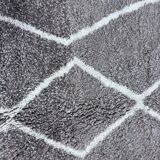 Beni Ouraine handwoven rug, size 100 x 200 cm