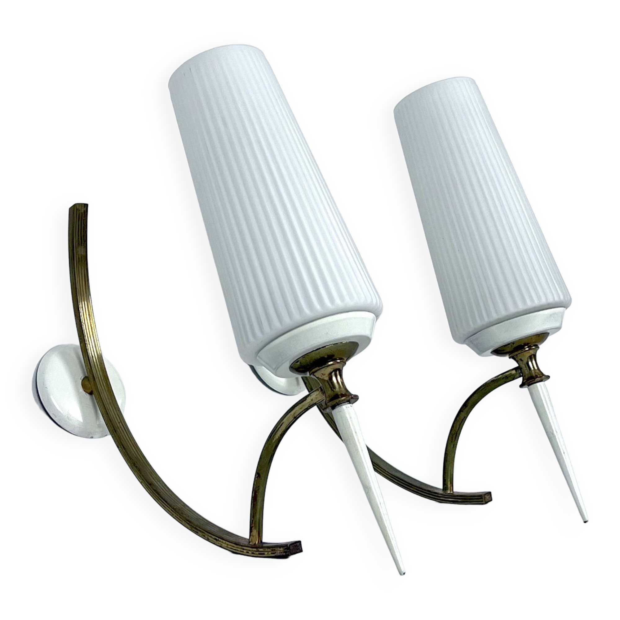 Mid-Century Italian pair of sconces in brass and opaline glass