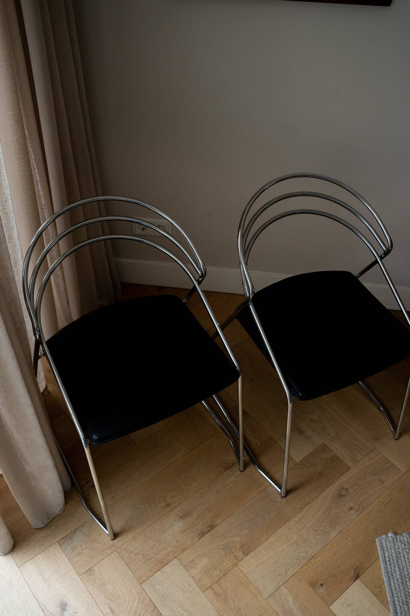 2 Vintage Design 80s Stylistic Wire Steel Chairs Chrome