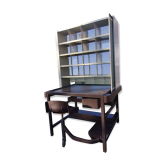Meuble-casier de tri postal