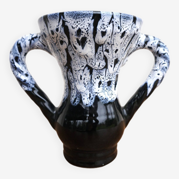 Vase dans le gout de Vallauris noir et blanc