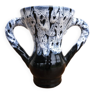 Vase dans le gout de Vallauris noir et blanc