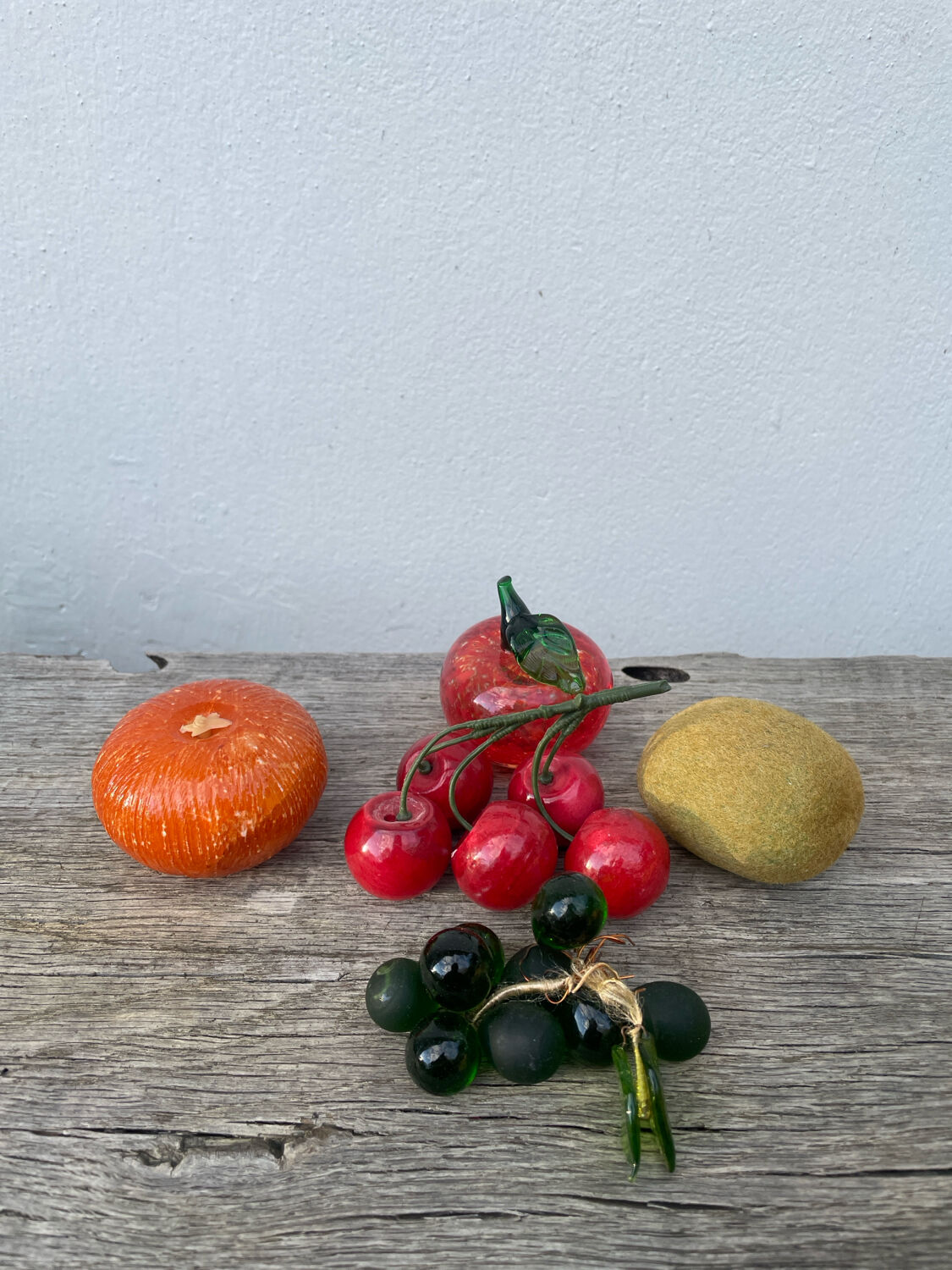 Fruits: grapes, tomatoes, oranges, cherries, kiwis in Murano glass