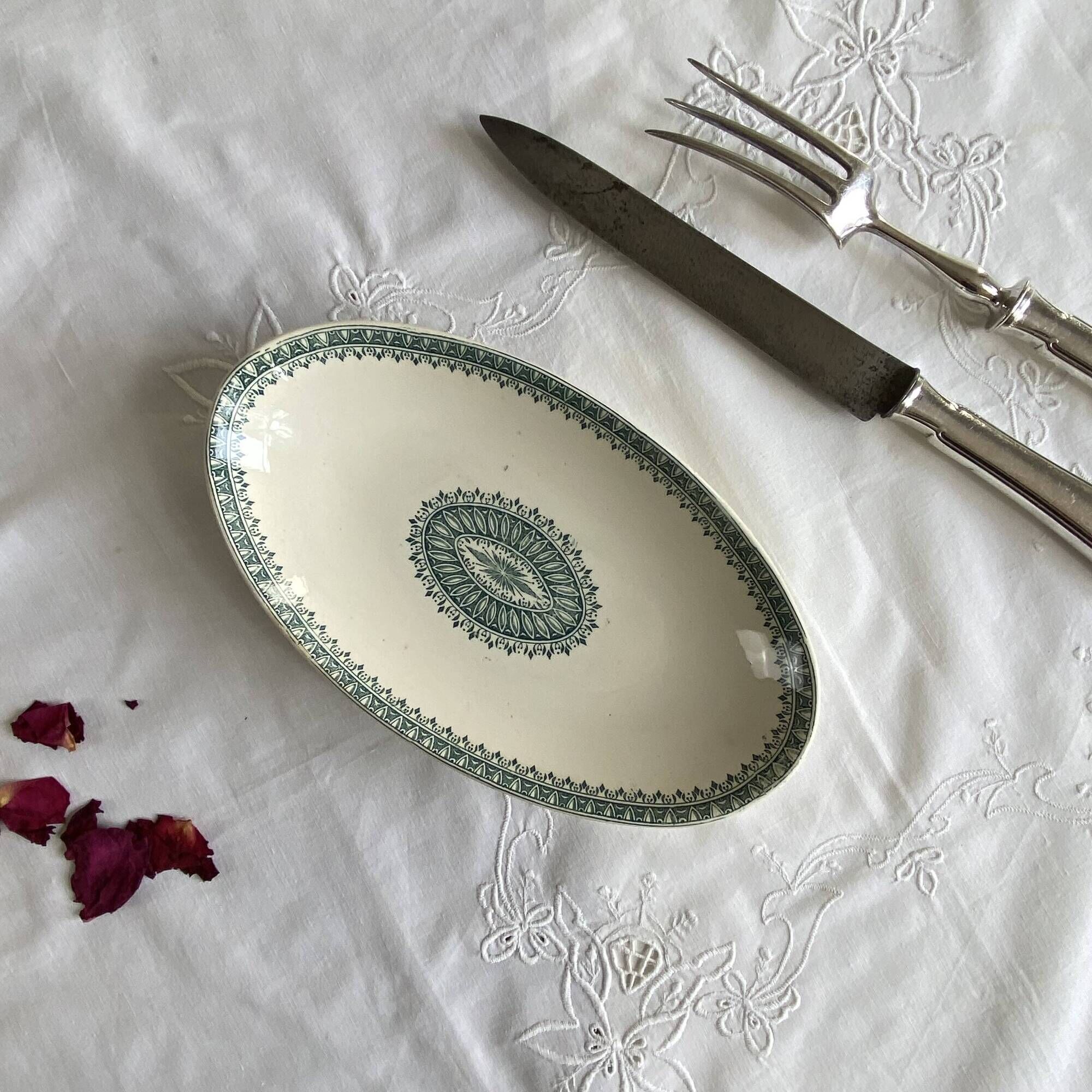 Ravier small appetizer dish antique earthenware from Creil and Montereau.