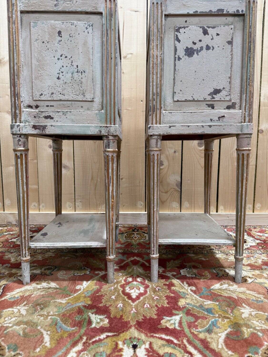 Pair of bedside tables – Louis XVI style – Painted wood, oak, brass, po