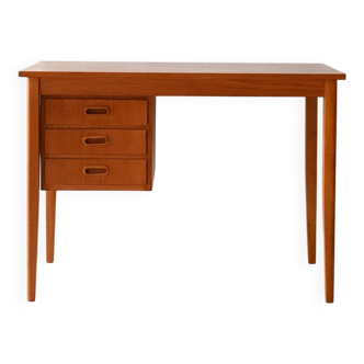 Bureau scandinave en teck à trois tiroirs, années 1950/60