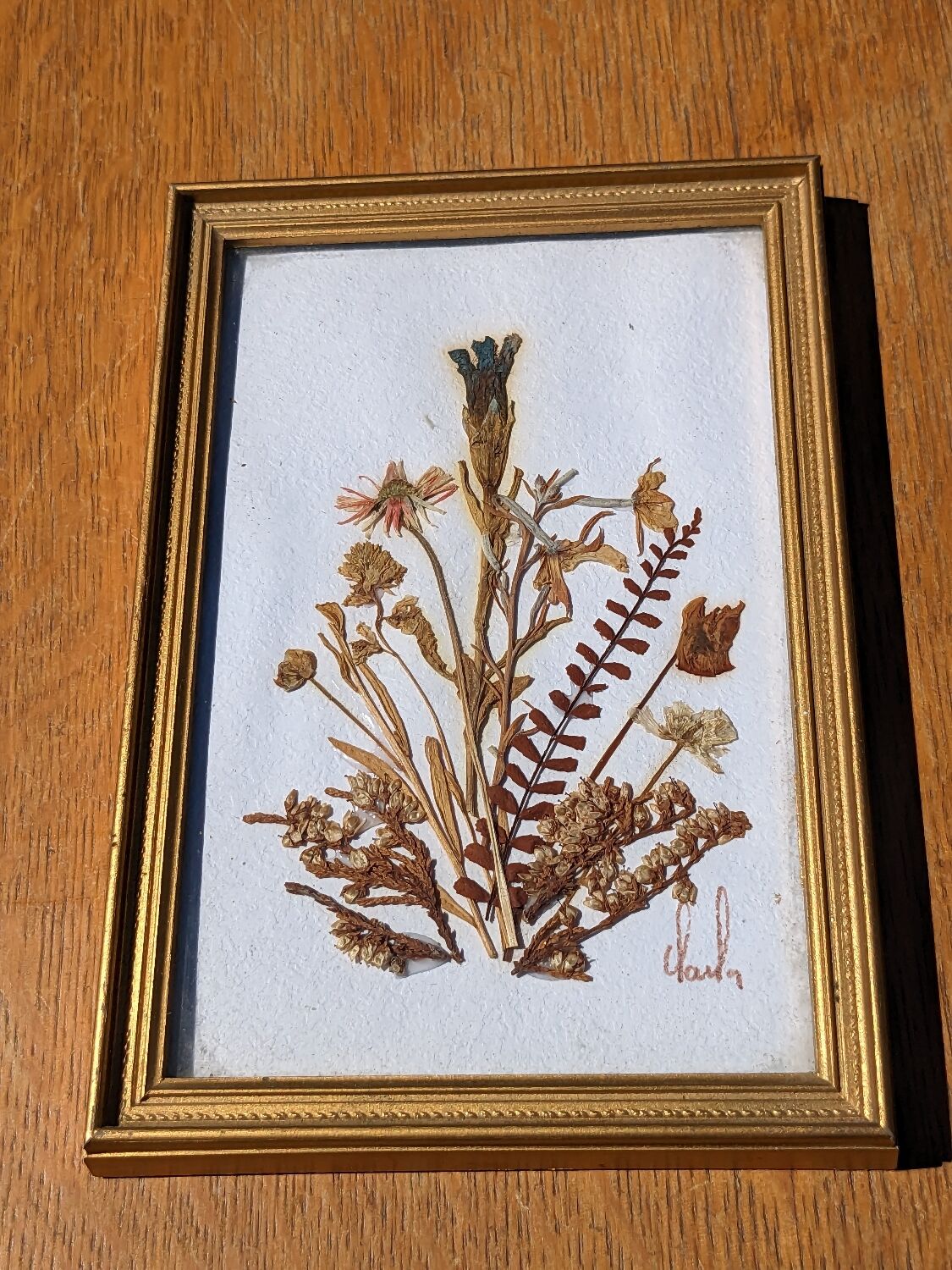 Vintage frame dried flowers