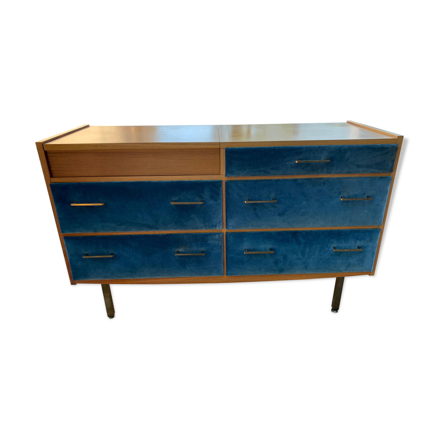 Vintage chest of drawers