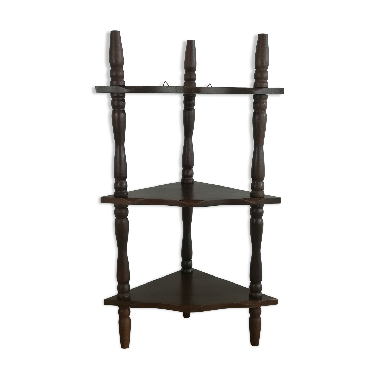 Wall corner shelf or to be installed