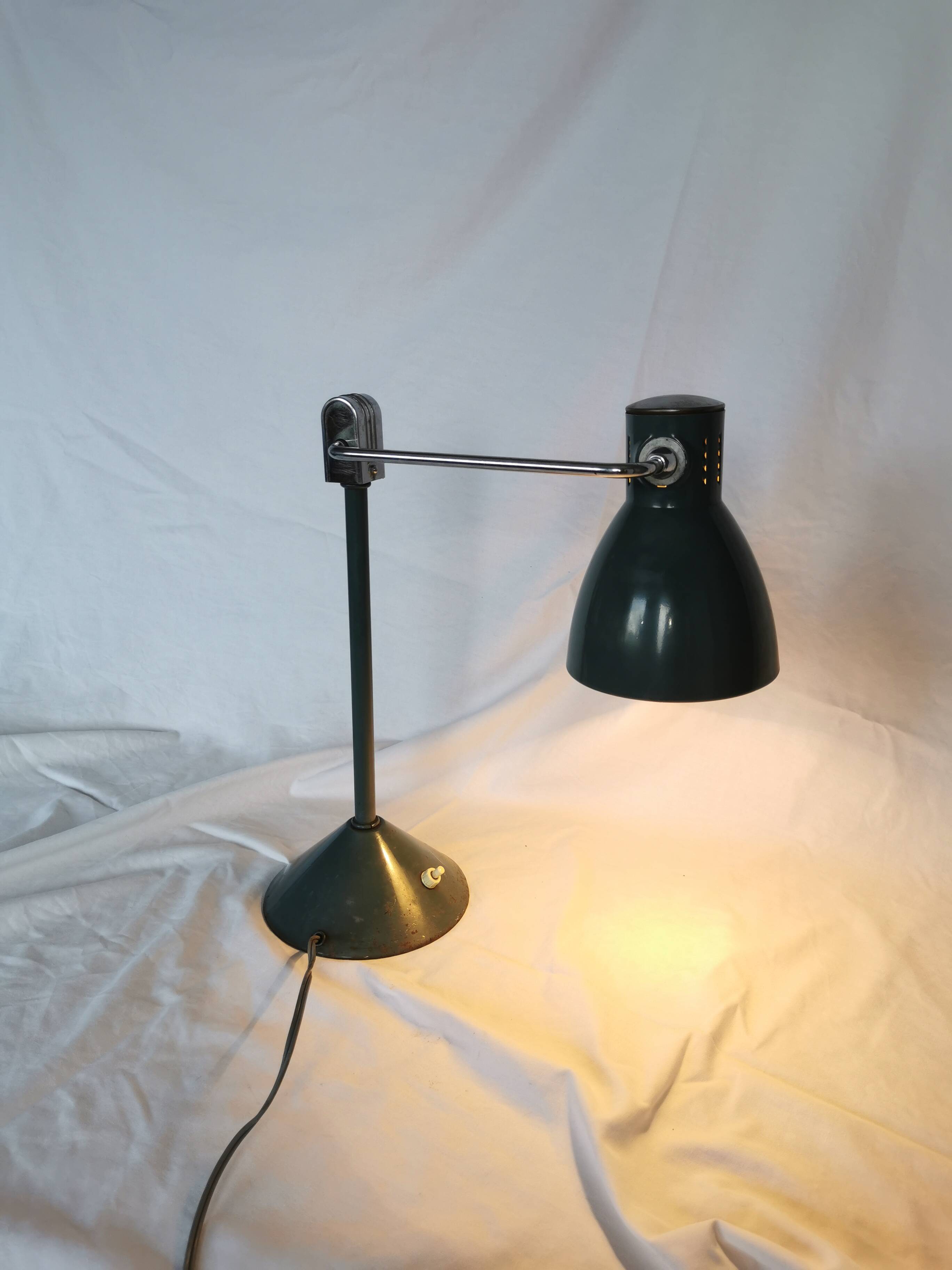Jumo 800 articulated lamp, France, 1960