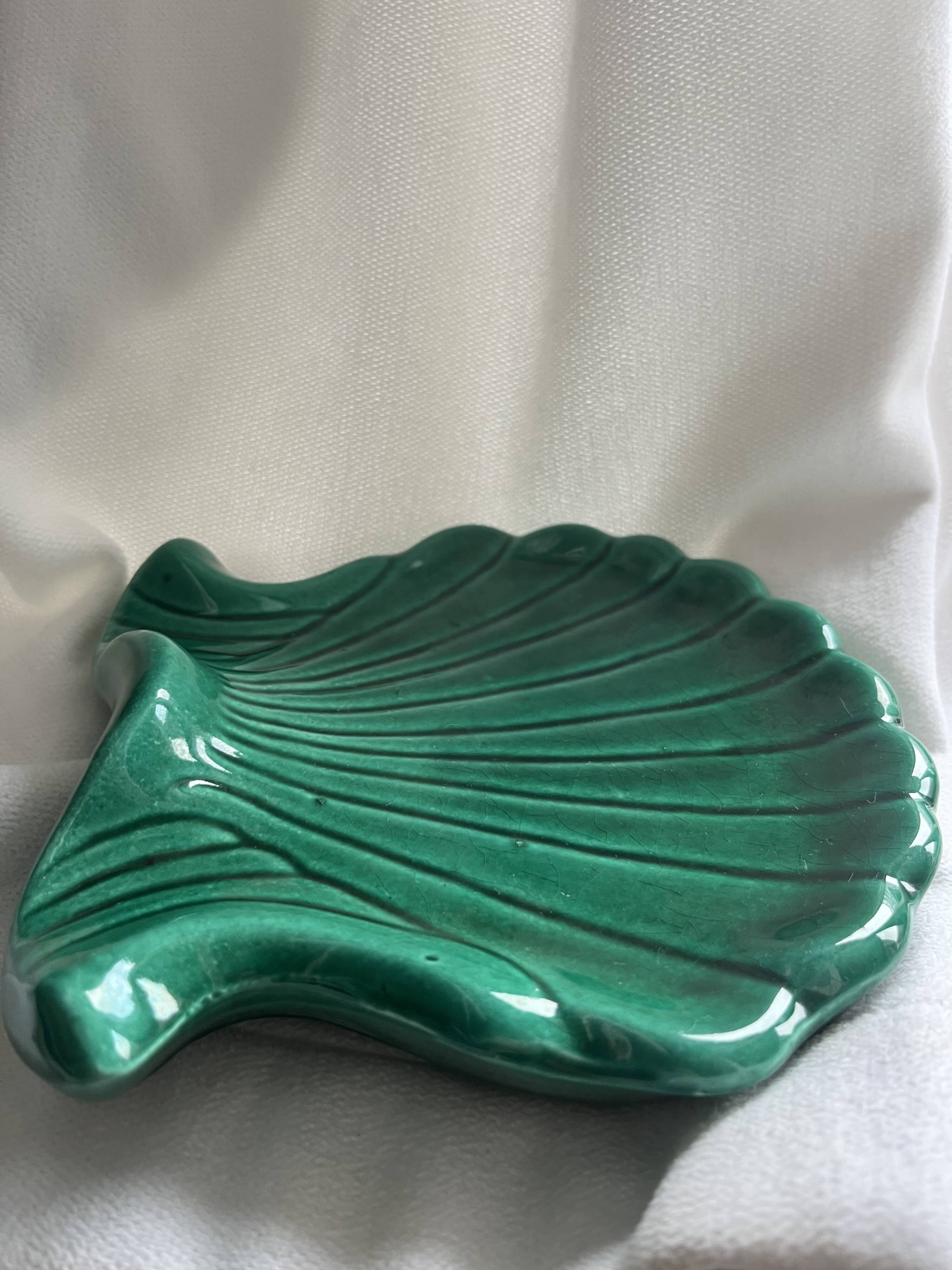 Emerald green ceramic seashell trinket dish