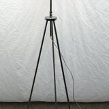 Kaoyi tripod floor lamp and octagonal glass globe