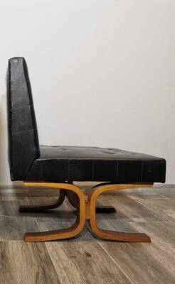 Fauteuil en cuir par Ludvik Volak