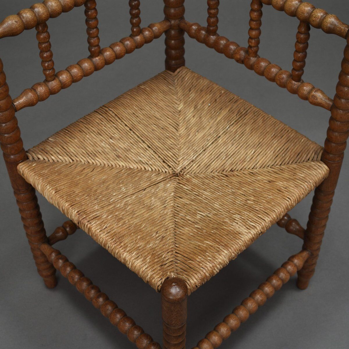 Vintage turned oak corner side chair, 1930s