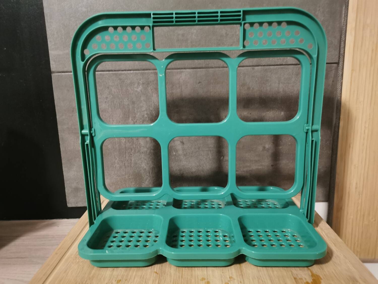 Vintage folding bottle holder