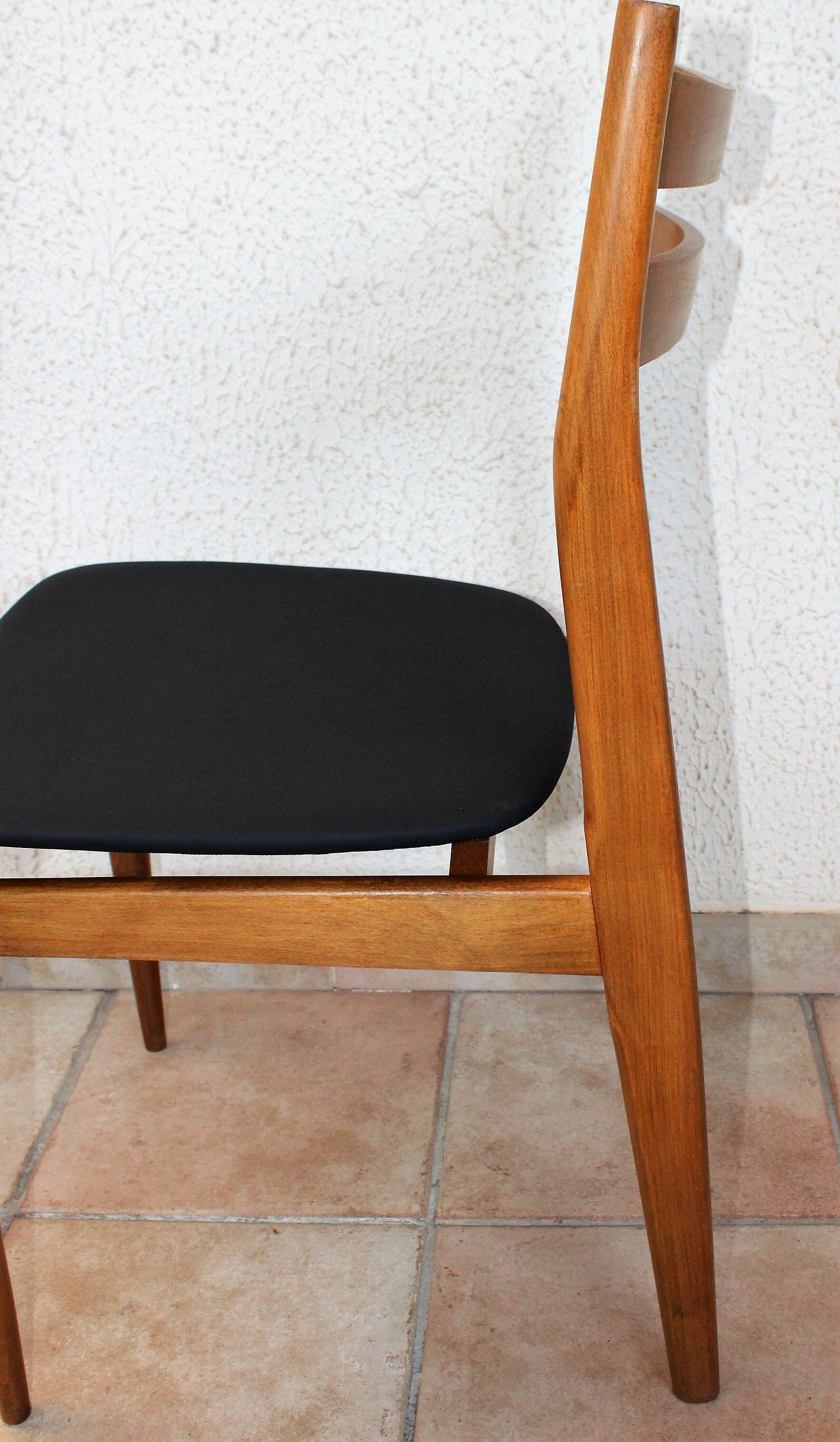 Paire de chaises scandinaves vintage