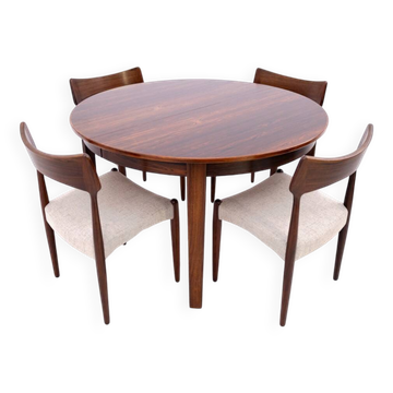 Round table with four chairs from the 1960s, Denmark.