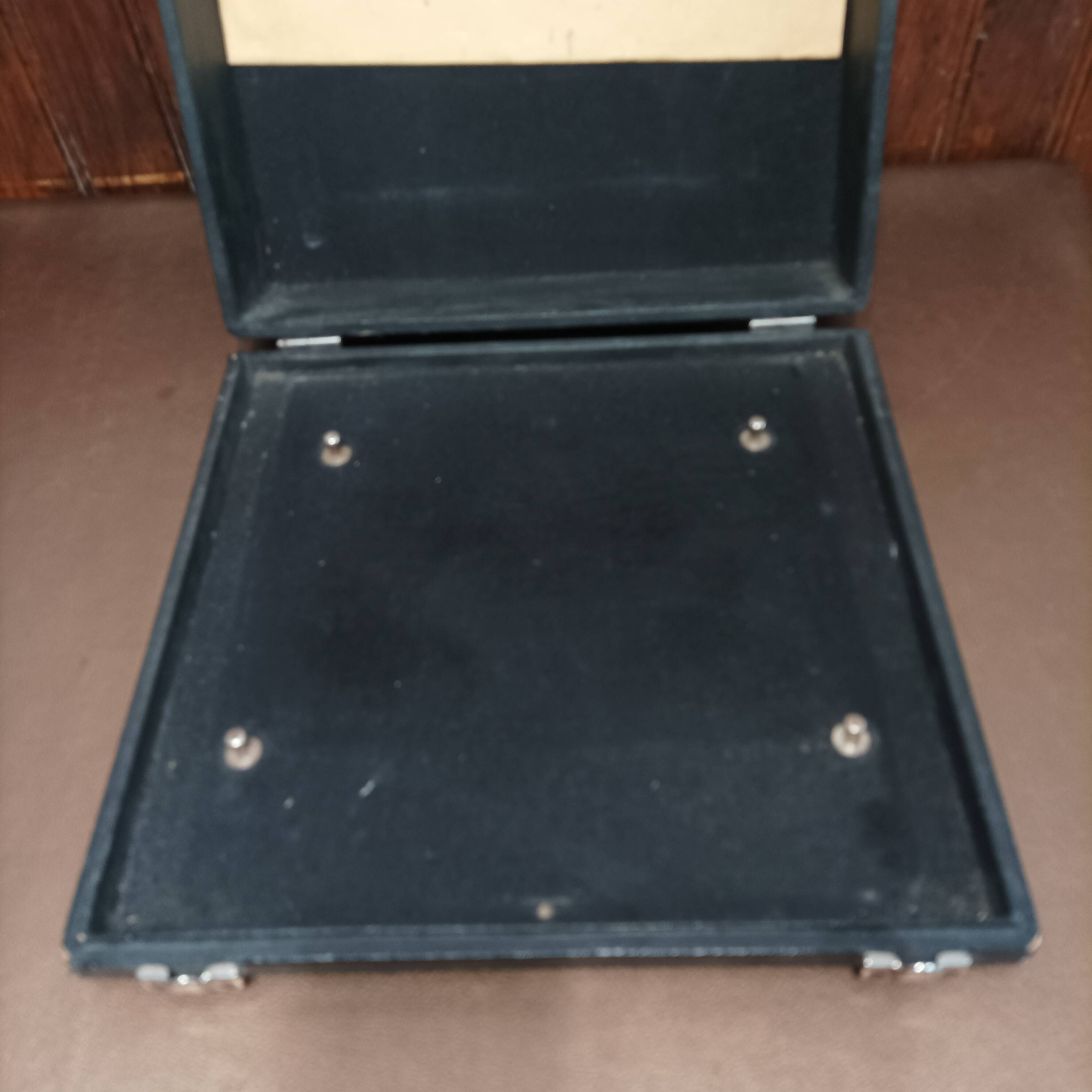 Grome Model N Typewriter, 1940's AZERTY Keyboard (RARE)