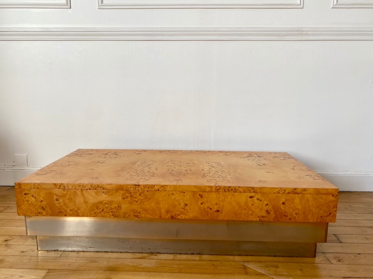 Elm magnifying glass coffee table