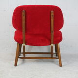 Chauffeuse by Alf Svensson, Model TeVe, published by Ljungs Industrier, Sweden, 1953. Retyped red.