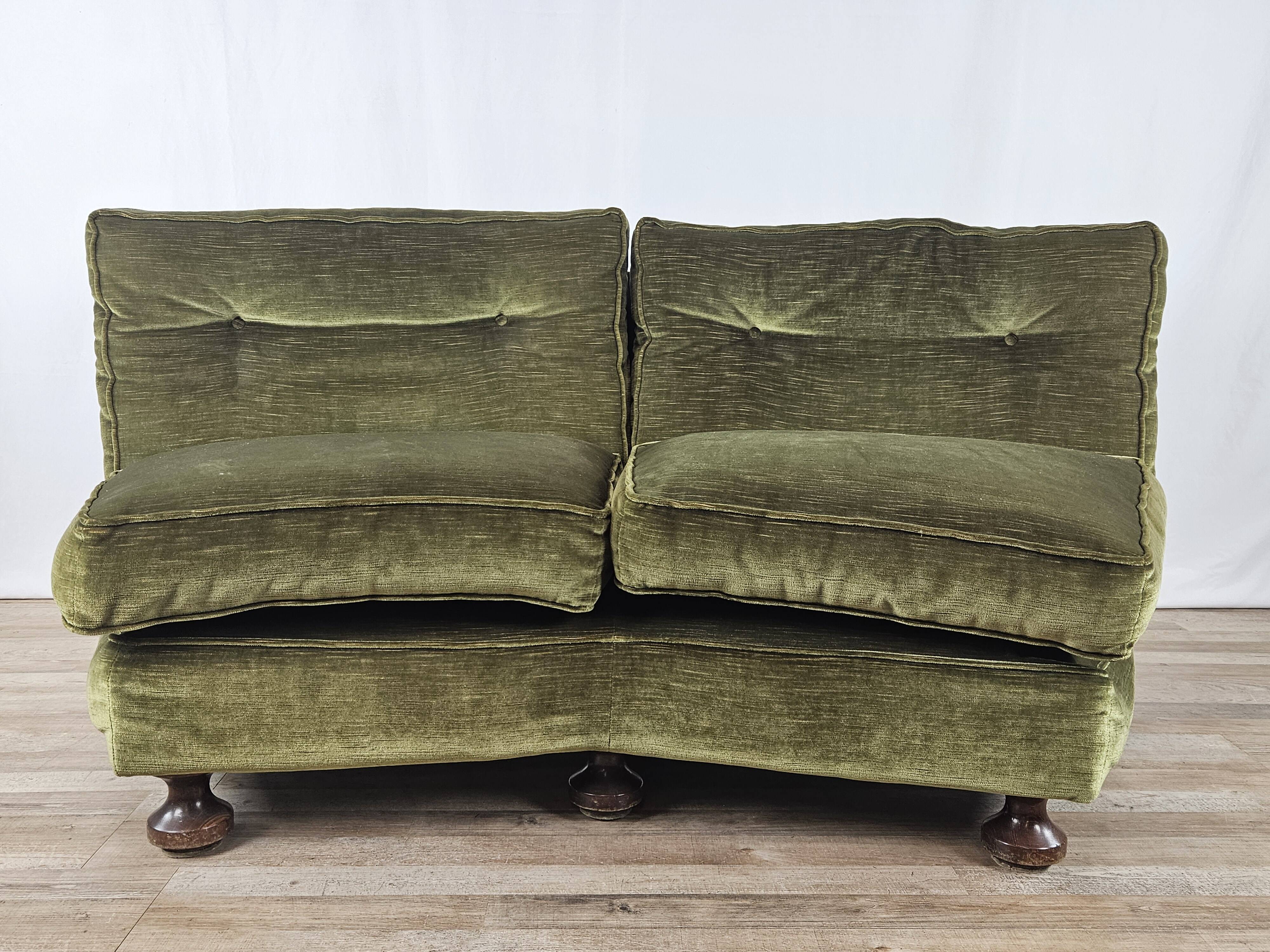 70s corner sofa in green fabric
