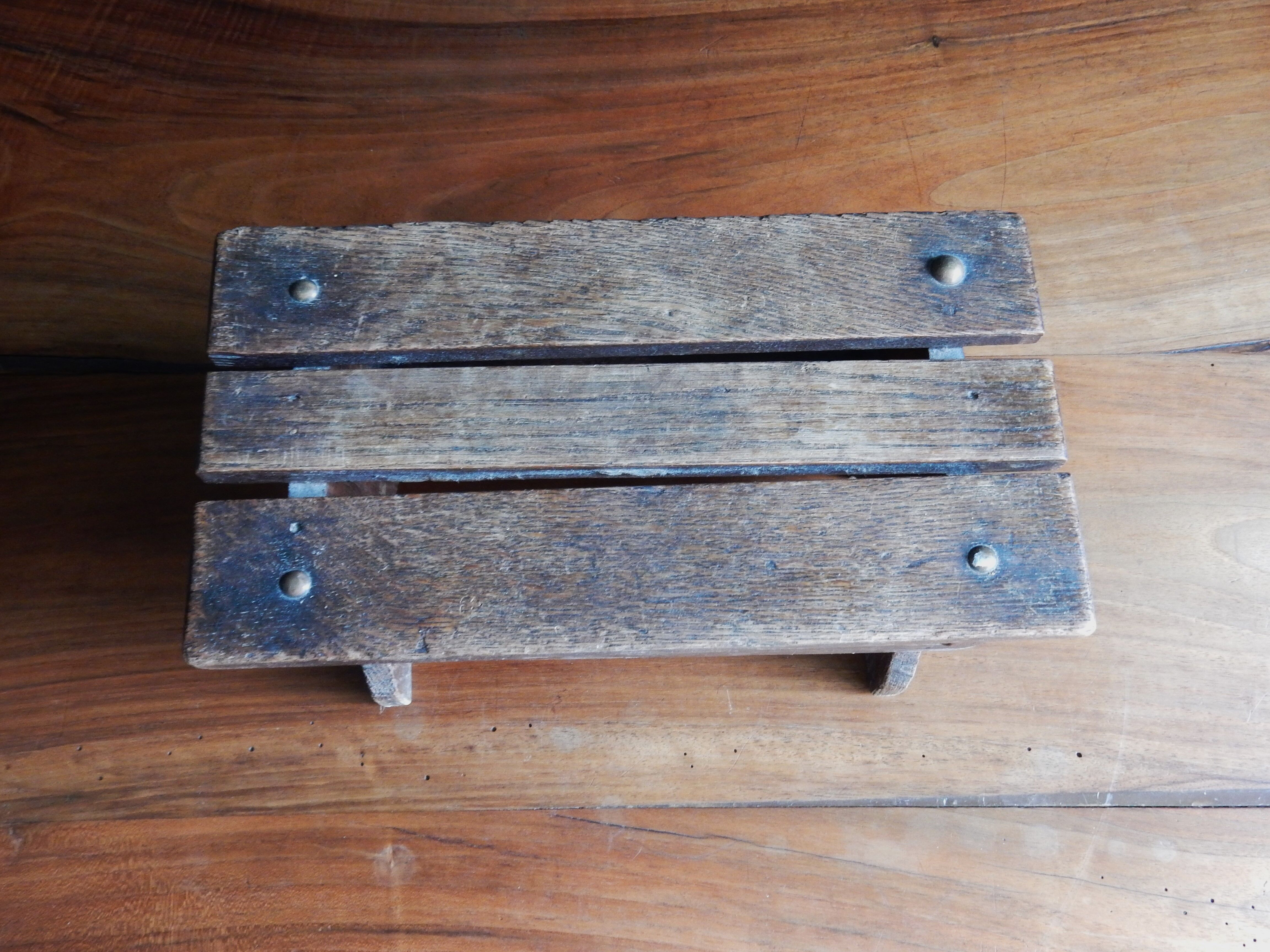 Wooden footrest
