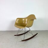 Rocking-chair RAR de Charles & Ray Eames édition Herman Miller