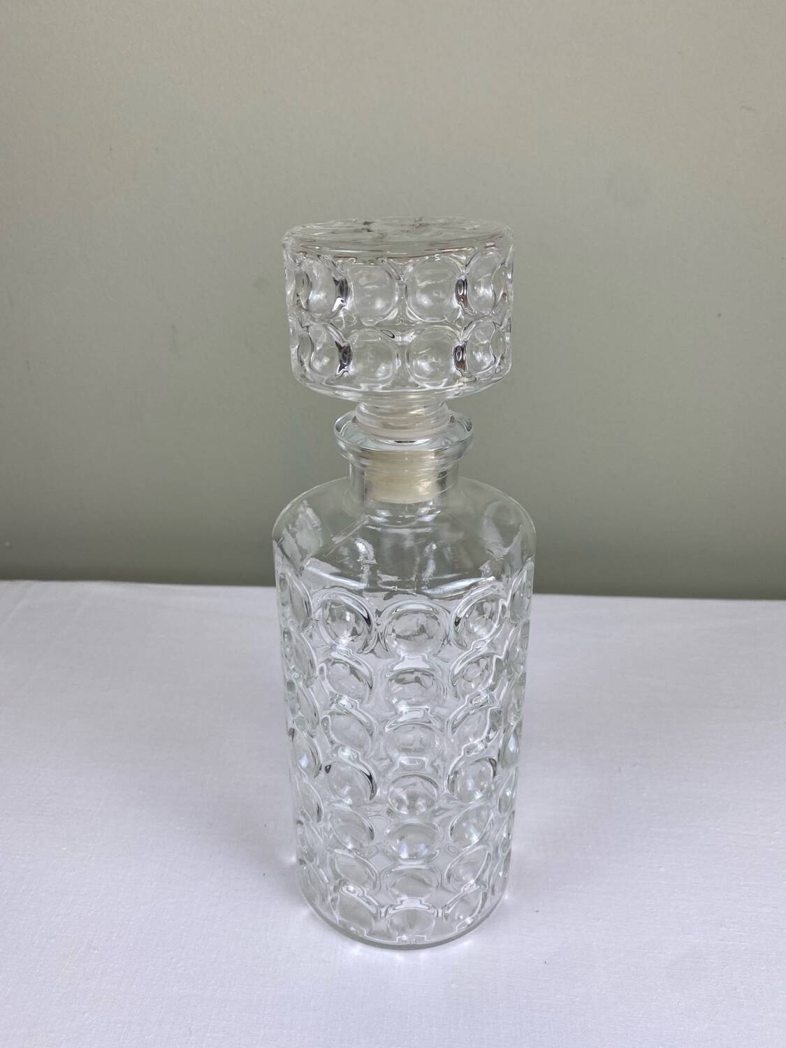 Glass carafe