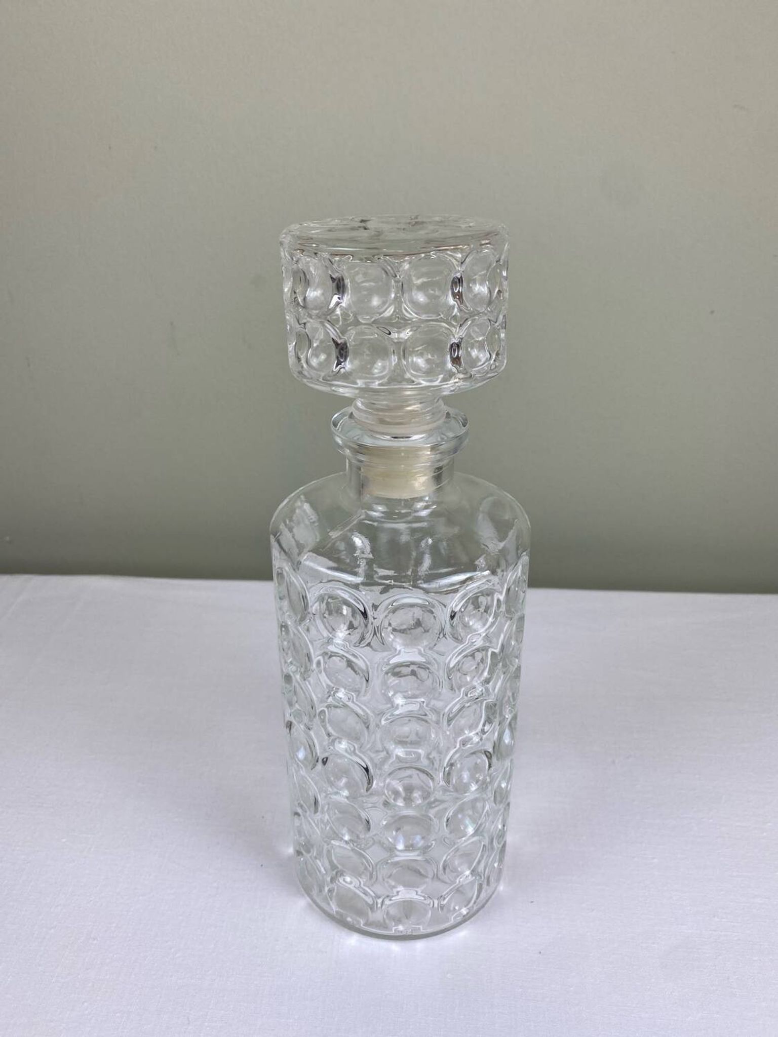 Glass carafe