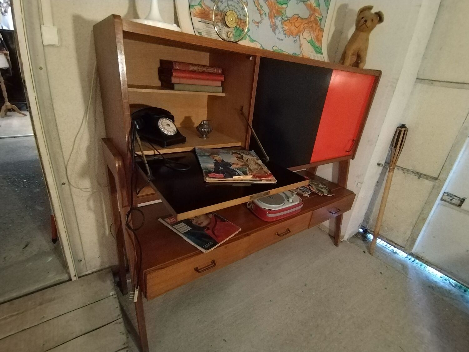 Pure 60s Scandinavian furniture