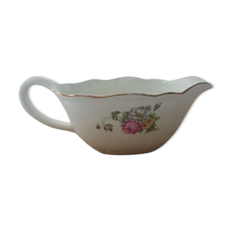 Gravy boat