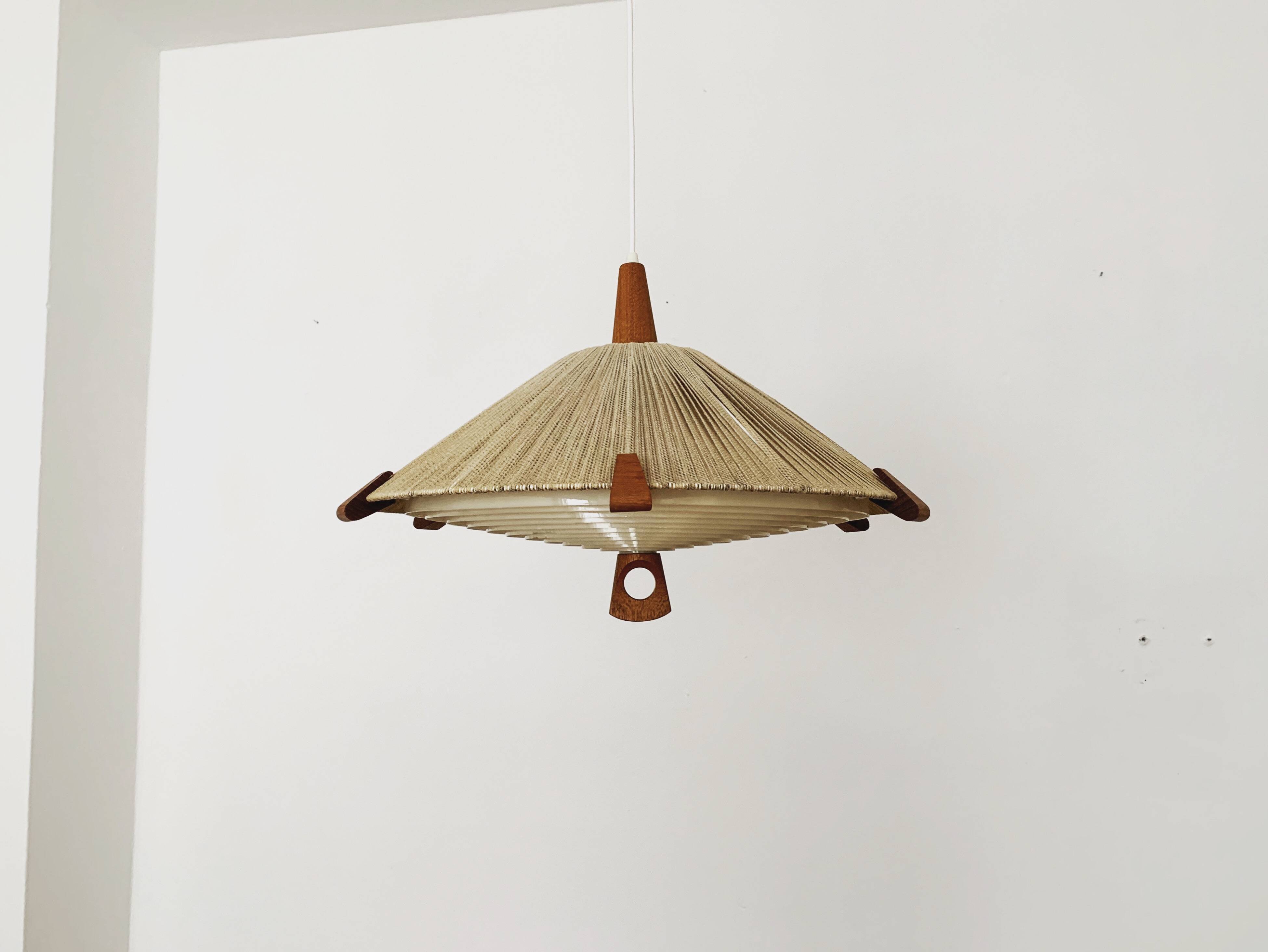 Suspension en sisal et teck par Temde