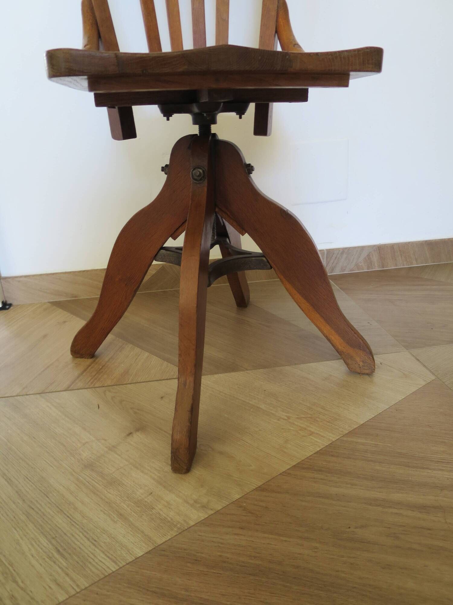 Rare American office chair - wooden - swivel - 50s/60s - child
