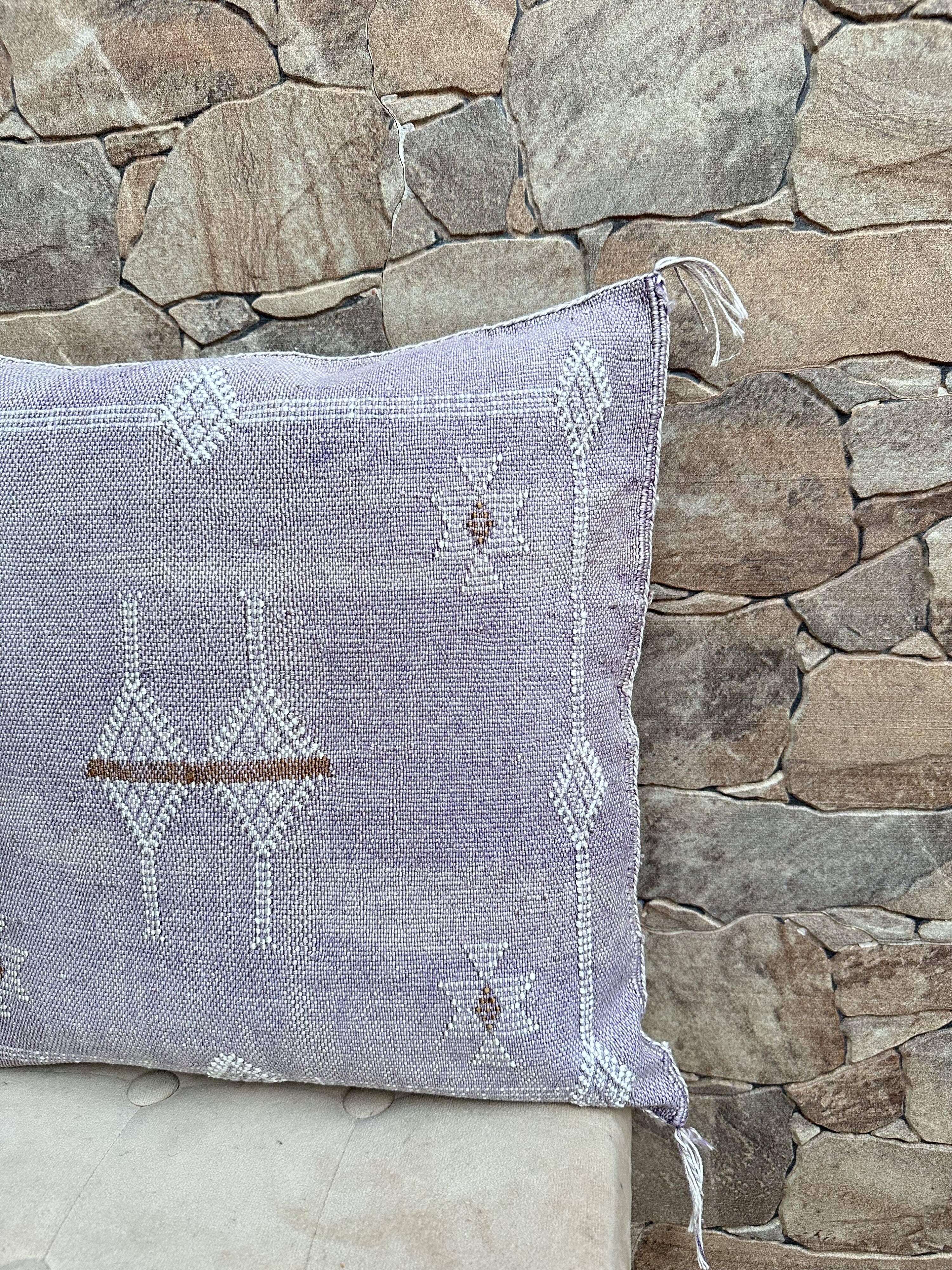 Cactus silk cushion cover: Handwoven Moroccan cushion 48x48cm
